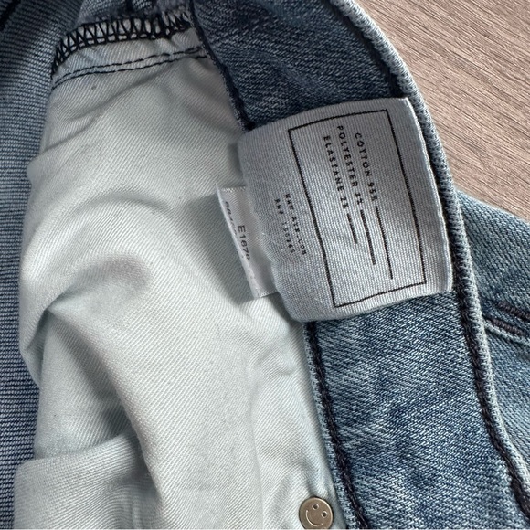 AYR | Women’s Frayed Hem Classic Blue Jeans | Size 32 - Picture 5 of 8